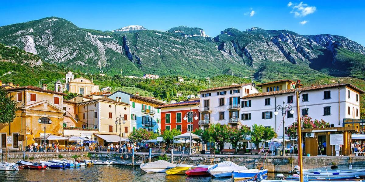 Hotel Gabbiano - Garda Lake Collection Екстериор снимка